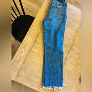 Abercrombie 90’s straight size 0 ankle length raw hem